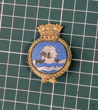 RNXS Royal Naval Navy Auxiliary Service Split Pin Minesweeper Cap Beret Badge
