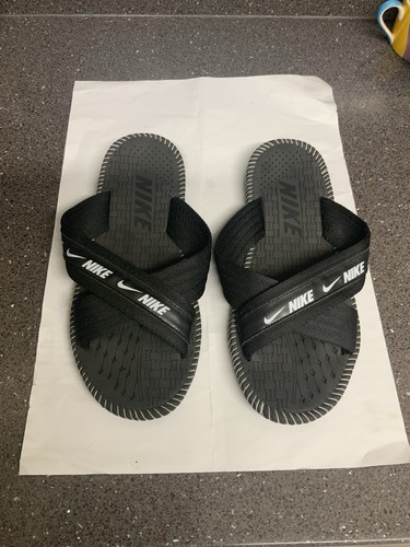 Nike mens nwot black strap - mens,