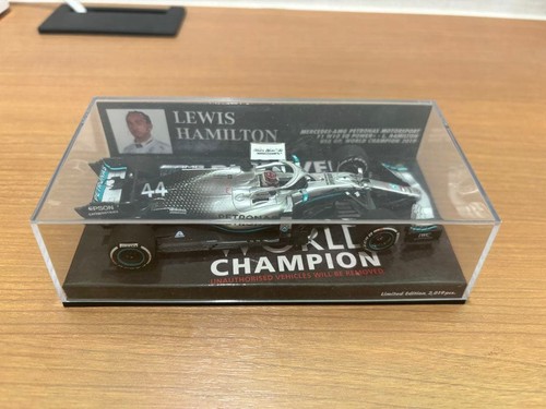 Minichamps mercedes w10 - minichamps,