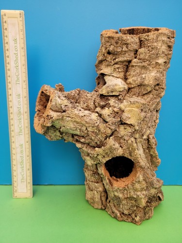 Cork bark tube hide - hide, 30cm