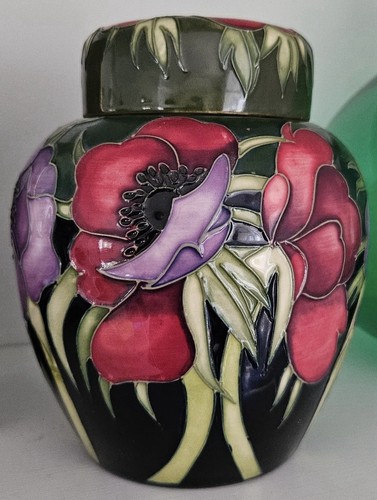 Moorcroft ginger jar anemone - jar,