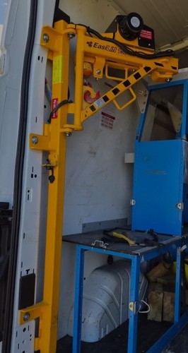 Swing lift crane for van - ,
