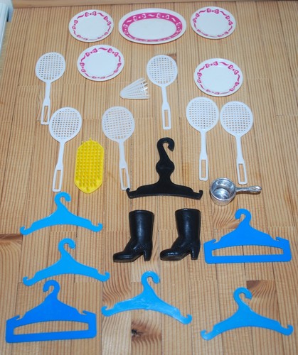 Assorted vintage lot items - of,