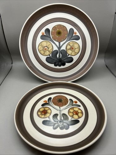 Dinner and side plate - side,