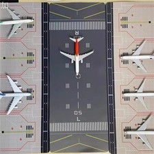 1:400 Airport Runway Apron Pad