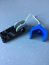 Lego Duplo Winch Drum with crane jaws