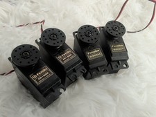 Lot Of 4 RC Futaba 2 S3004 & 2