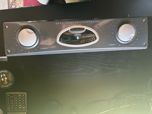 Behringer reference amplifier - reference,