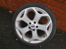 Ford Focus ST Alloy Wheel and
