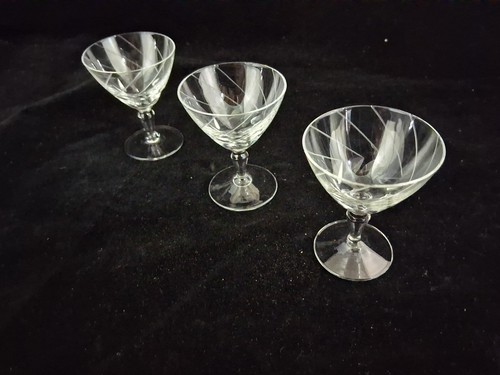 Small vintage etched - 3,