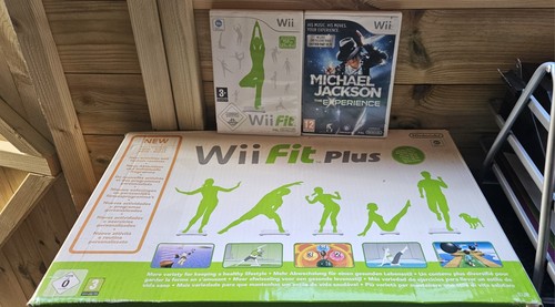Nintendo wii fit plus - nintendo,