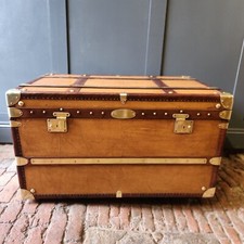 Handmade English Luxury Antique Leather Trunk - Perfect Coffee Table. 