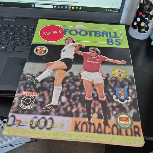 100 complete panini football - 100%,