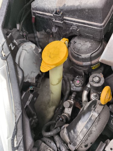 Toyota yaris 2012 - yaris, washer
