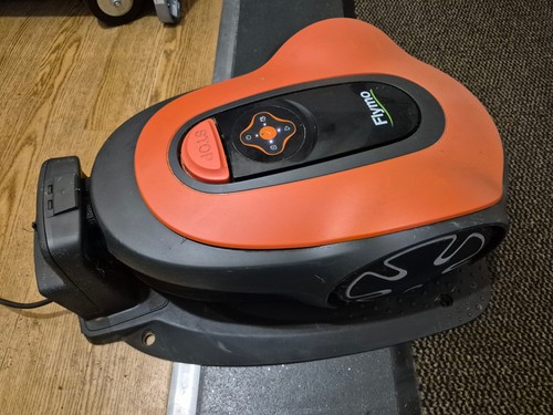 Robotic lawn mower - mower, flymo