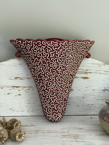 Sylvac red lace wall - sylvac,