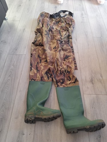 Camouflage fishing waders - fishing, size
