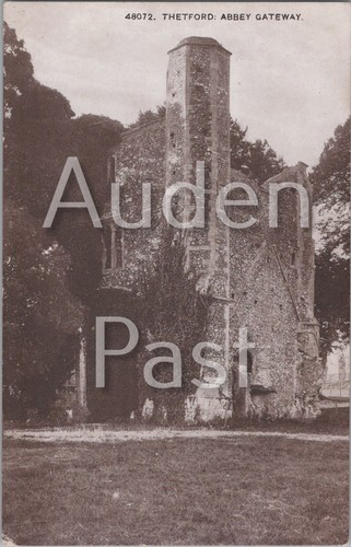 Thetford abbey gateway - thetford,