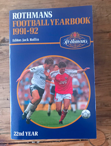 Rothmans football yearbook - rothmans,