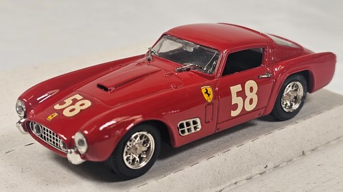 Box model ferrari - box,
