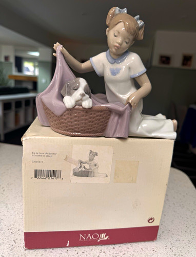 Nao porcelain figurine girl - porcelain,