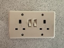 MK twin socket 