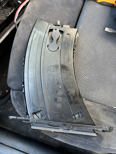 Bmw e90 right side cup - side, holder