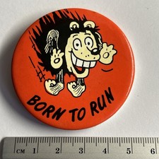 Collectible Pin Badge Dennis the Menace dog Gnasher Beano comic Born to Run 