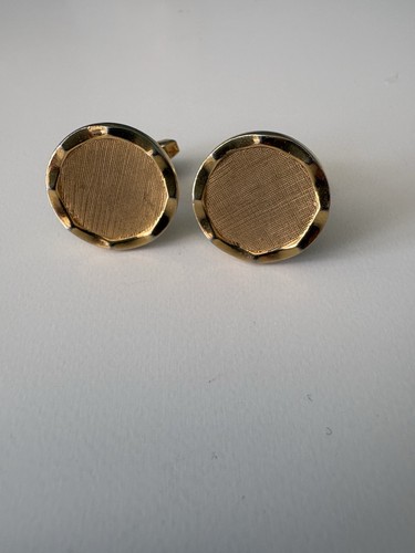 Vintage gold tone cufflinks - vintage,
