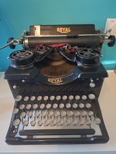 Royal Typewriter Vintage