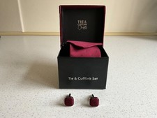 Tie & Cufflink Set, Dark Red with Dark Blue Polka Dots, Brand New, Boxed – Gift