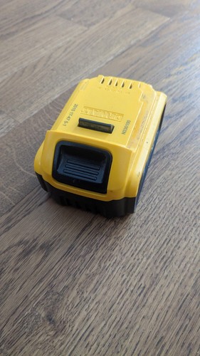 Dewalt dcb184 18v ion - dewalt,
