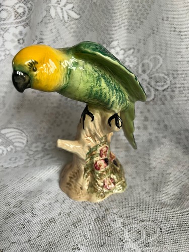Beswick model 930 parakeet - 930,