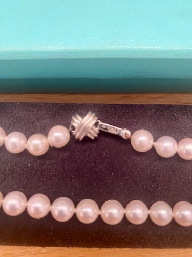 Tiffany akoya pearl - tiffany, &