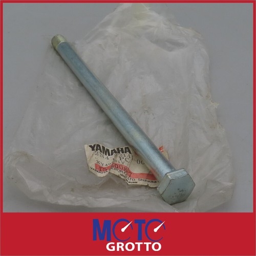Swing arm pivot for yamaha - swing,