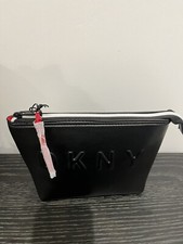 DKNY Toiletries Black  /Wash