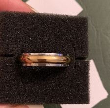 Gold And Silver Coloured Band With A Gold Colour Spinning Centre Band Size Y 1/2