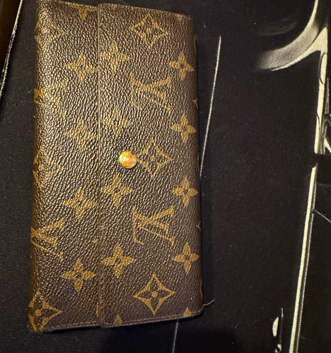 Louis vuitton monogram canvas - vuitton,