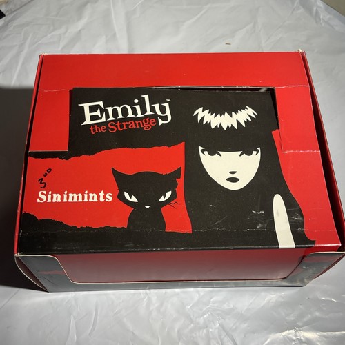 Emily the strange sinimints - emily,