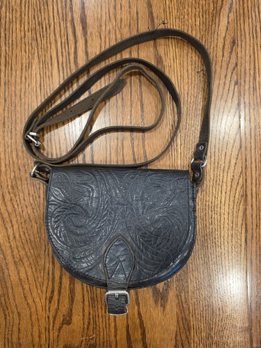 Kouros tooled embossed - embossed, brown
