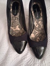 Gorgeous Italian Shoes Size 7 Ladies