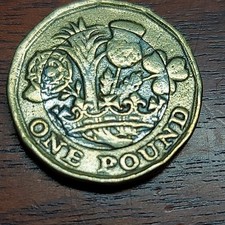 2016 £1 one pound coin rare , Almost  One Colour, 12 Sided. posible mint error