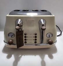 De'Longhi Icona Vintage CTOV4003BG 4-Slice Toaster Cream (Slightly Dented)
