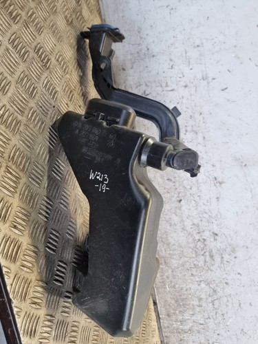 Mercedes e220 windscreen - mercedes,