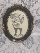 Oval Picture Frame Vintage Dark Green Gold Detail Baroque Style Wall Hanging 