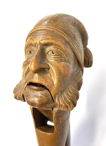 Antique black forest old man - black,