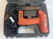 Tacwise Duo 35 230V Master Nailer Staple Gun, 15-35mm Brad Nail Gun