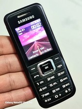 Samsung GT-E2100B (Unlocked) Mobile Phone Excellent Condition With Charger