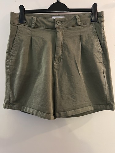 Green woman cargo shorts - cargo,