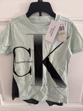 Calvin Klein 2 Pc Set Size 4